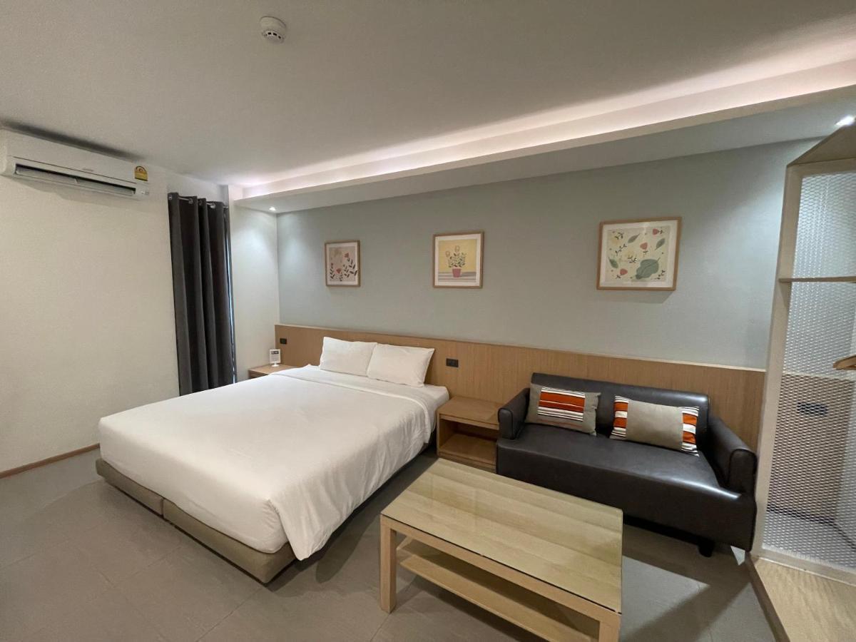 Cubic Bangna Hotel Bangkok Exterior photo